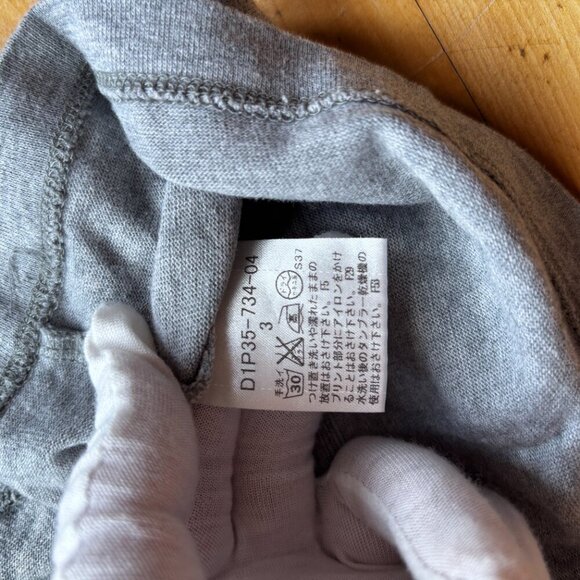 Burberry Black Label Men’s Gray T-Shirt – Size 3 (M), Red Logo, Pink Trim - Picture 9 of 11